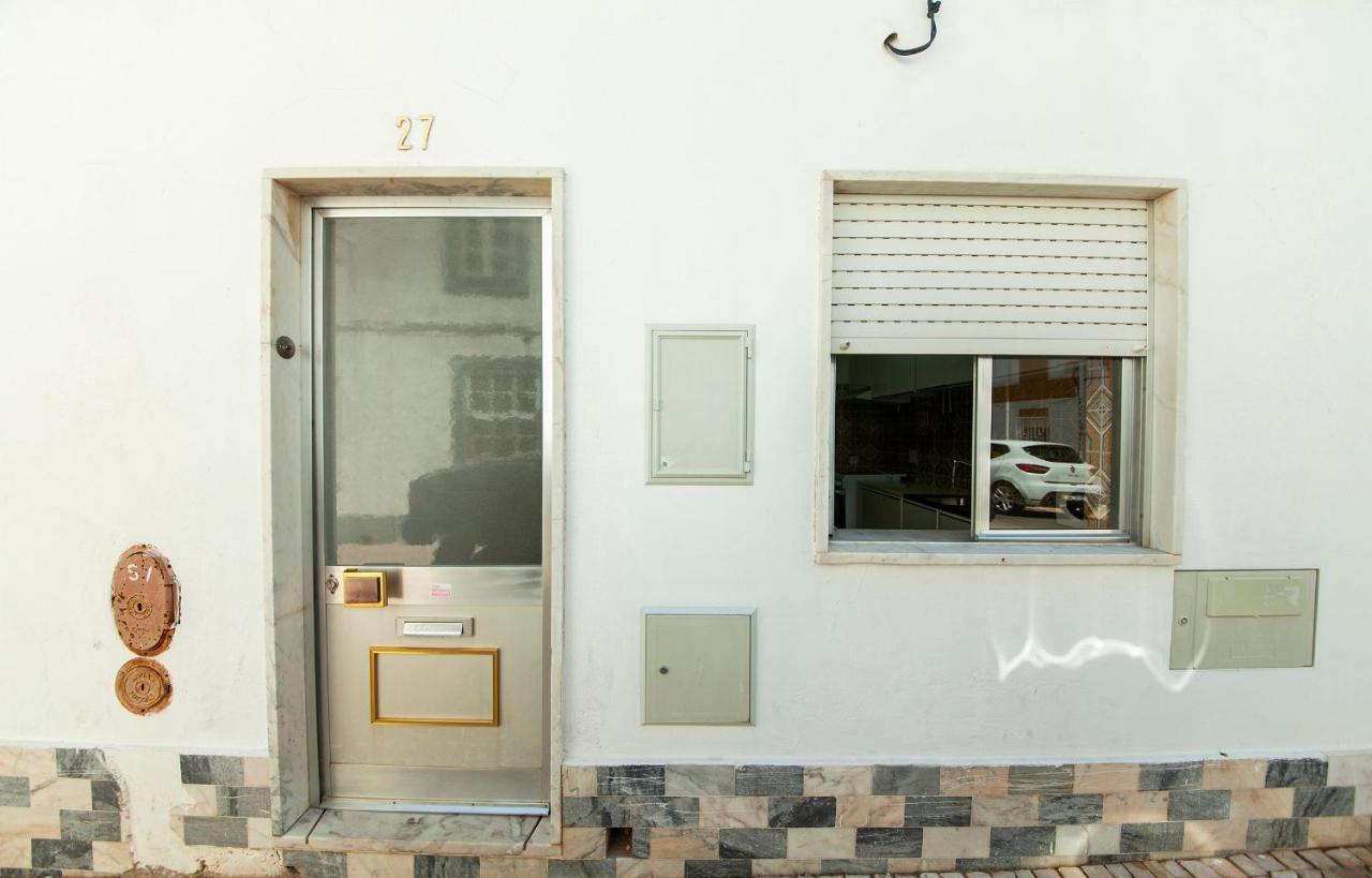 לאגוּ‏ש O - Sao Goncalo Central Guesthouse מראה חיצוני תמונה
