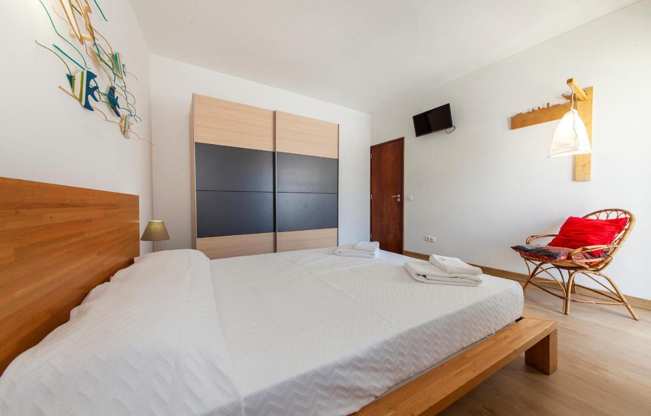 לאגוּ‏ש O - Sao Goncalo Central Guesthouse מראה חיצוני תמונה